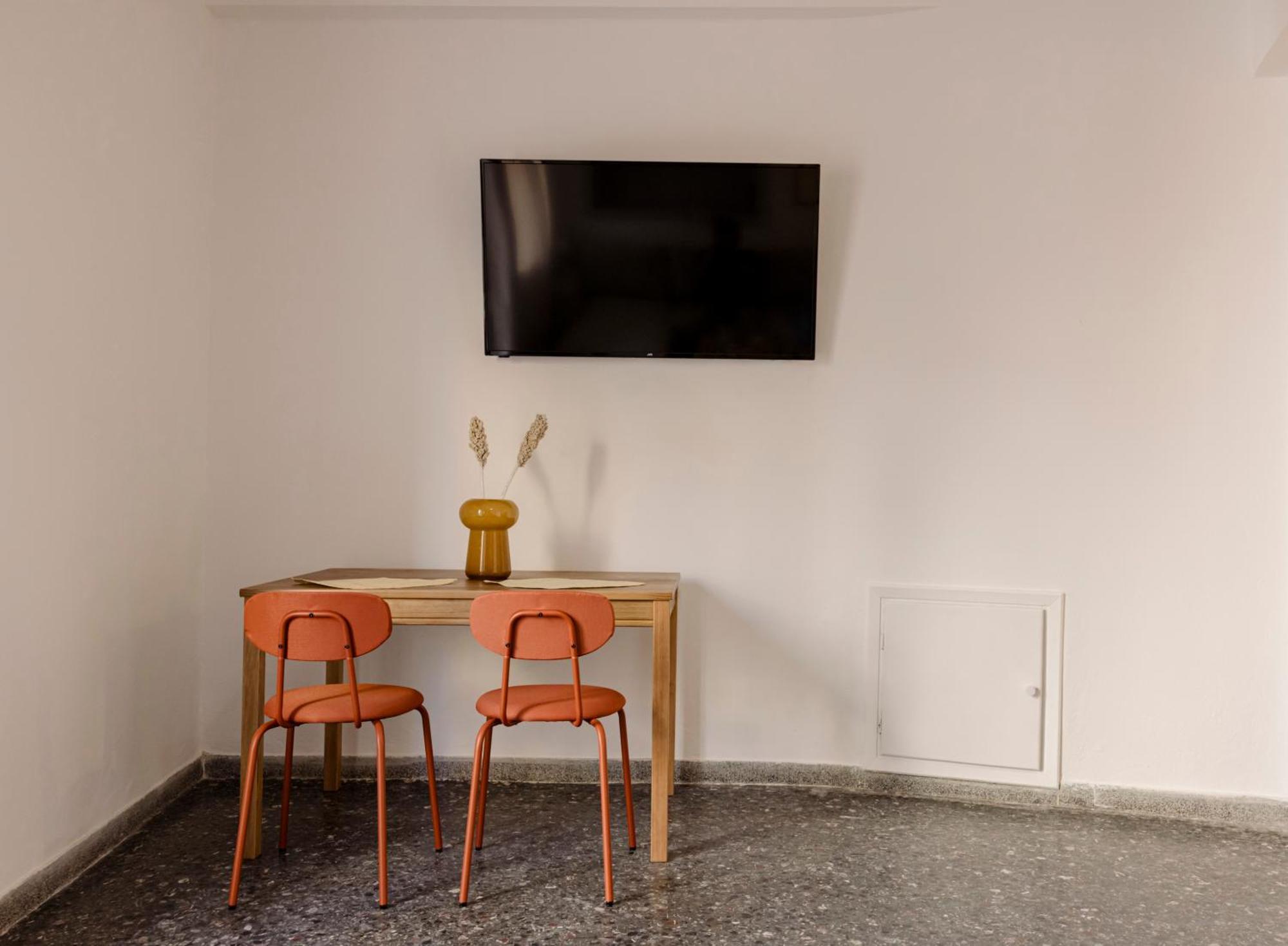 Rikas Apartment